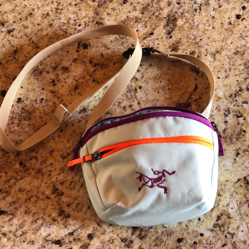 Arc’tryx mantis 1 waist pack